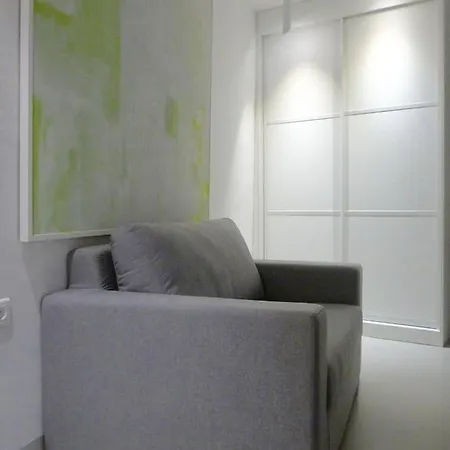 11.7 Villa